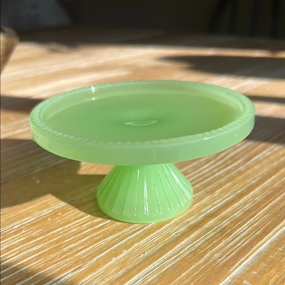 Vintage Mini Jadeite Glass Cupcake size Pedestal Stand. - Picture 1 of 8
